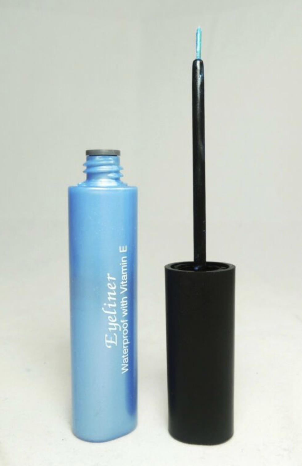 
                  
                    ITALIA LIQUID LINERS
                  
                